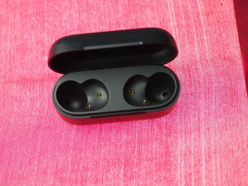 Sony c710 bluetooth earbud - bluetooth,