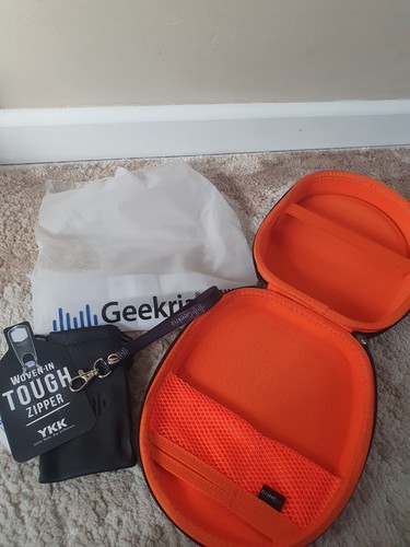 Geekria shield headphones case - shield,